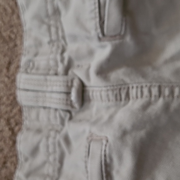 The North Face Women's Khaki Shorts, Size 8 - Picture 8 of 9